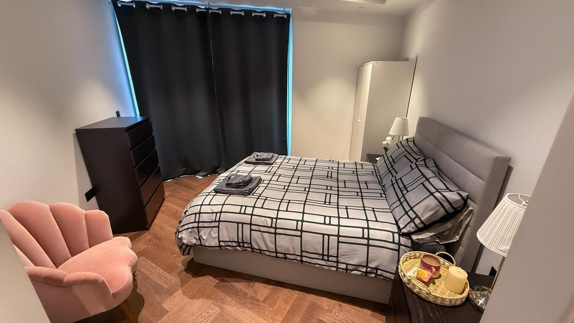 Luxury Apartment Steps From Battersea Power St And Close To Victoria & Chelsea London Exterior foto
